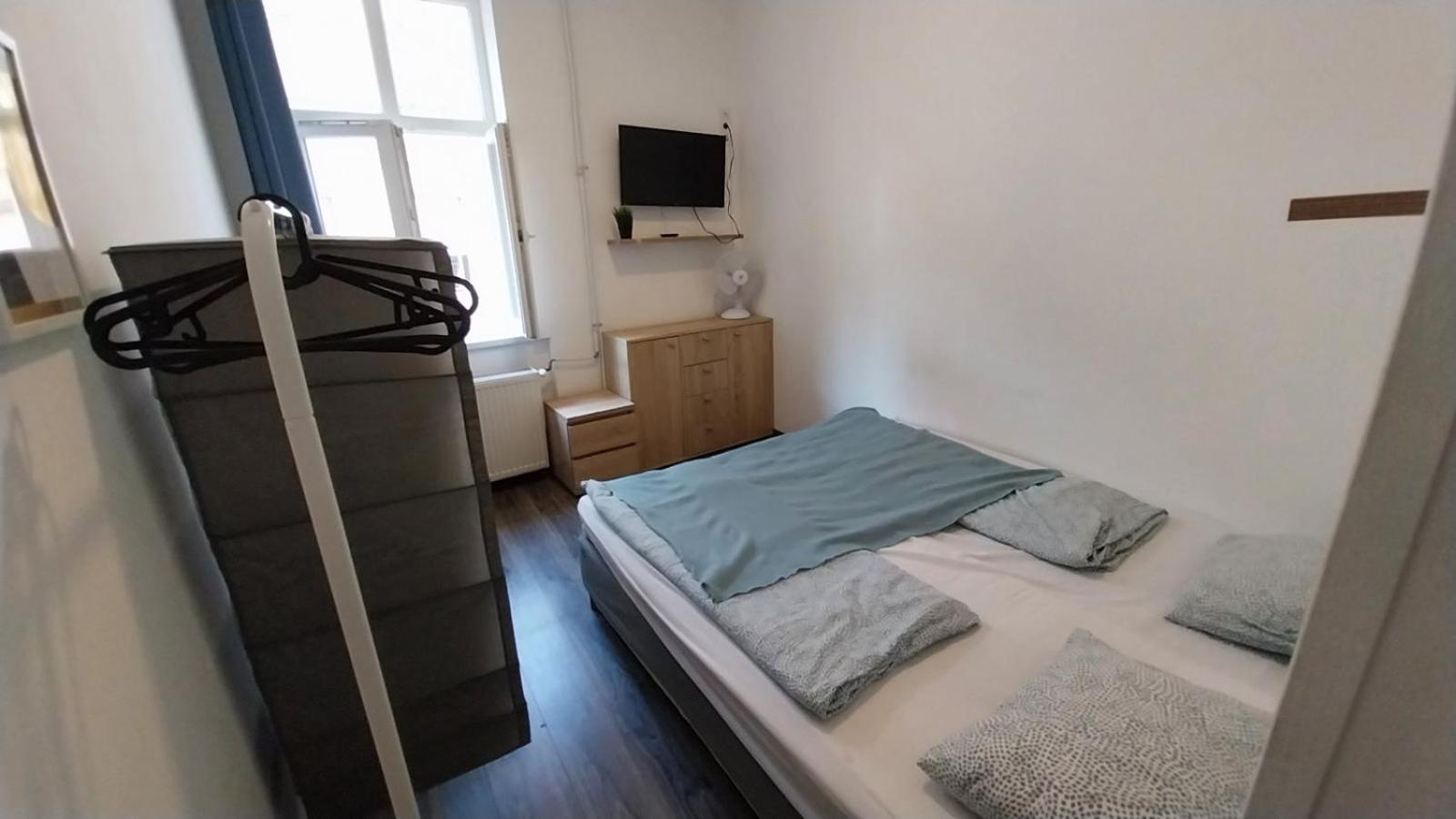Aradi Rooms With Private Bathroom In The City Centre ブダペスト エクステリア 写真