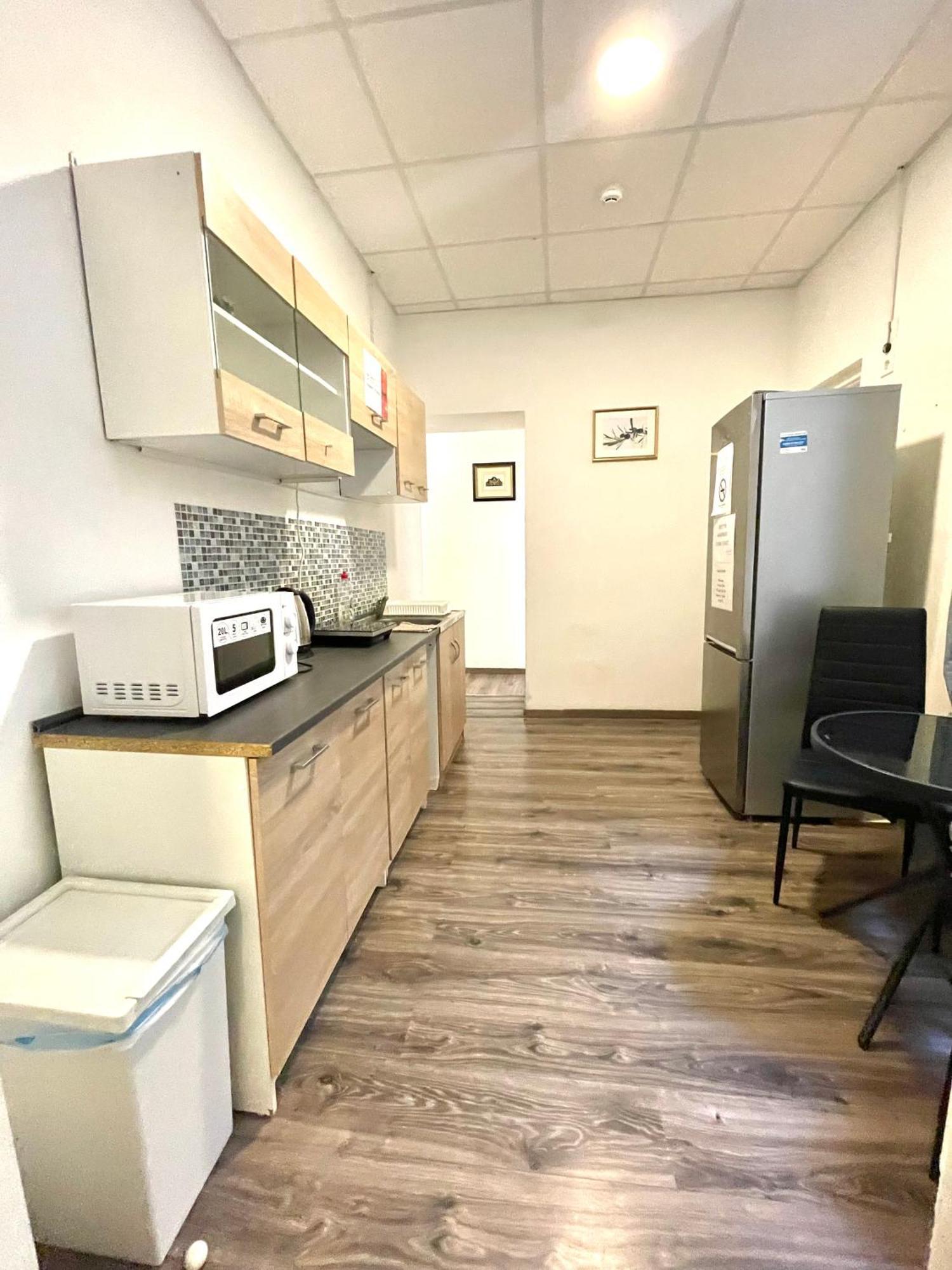 Aradi Rooms With Private Bathroom In The City Centre ブダペスト エクステリア 写真