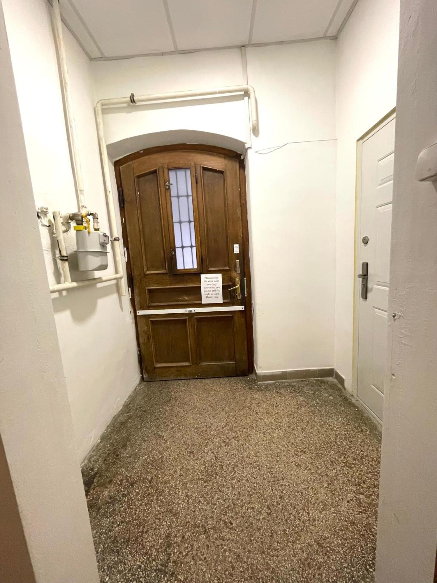 Aradi Rooms With Private Bathroom In The City Centre ブダペスト エクステリア 写真